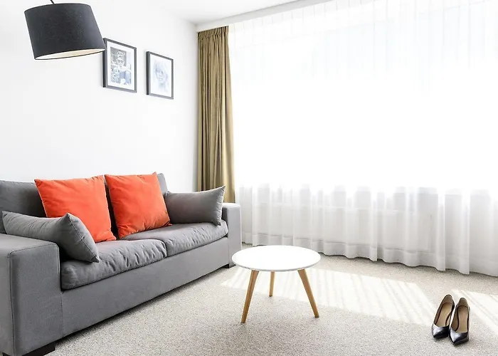 纳尔逊酒店 4* 克诺克－海斯特